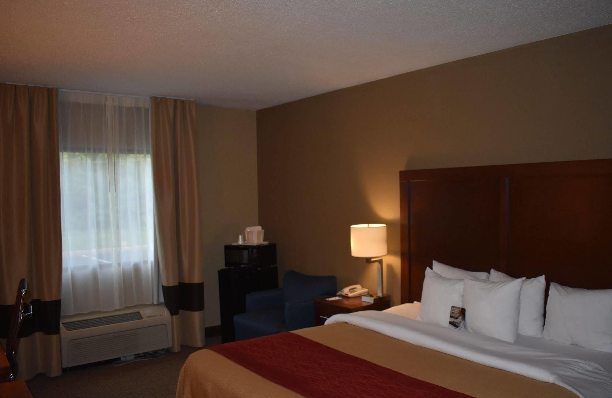 Comfort Inn Bordentown Near Nj Turnpike Exterior foto